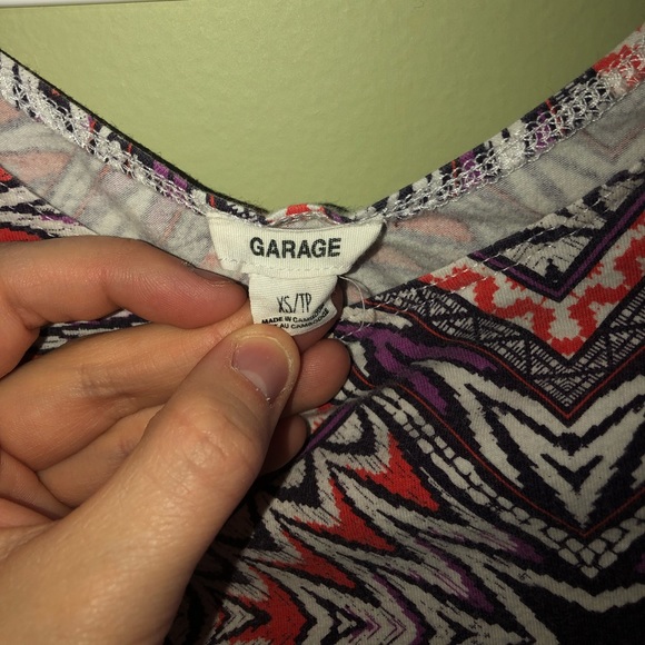 Tribal print crop top - Picture 2 of 3